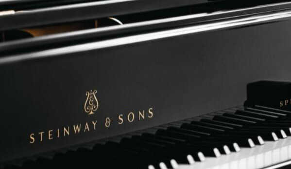 钢琴十大品牌排名，珠江钢琴上榜，第二凭借簧管风琴起家 